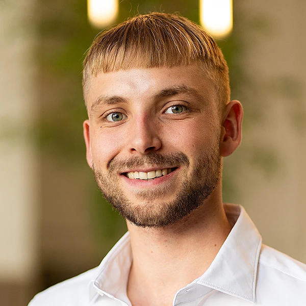 Theis Nielsen Headshot